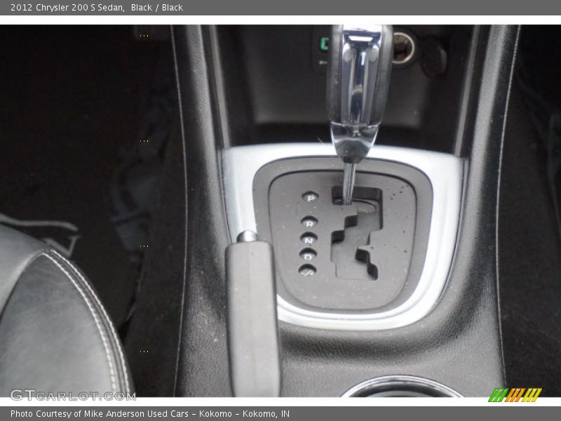 Black / Black 2012 Chrysler 200 S Sedan