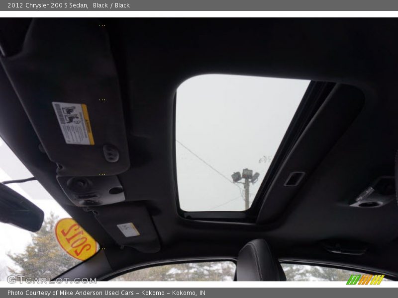 Black / Black 2012 Chrysler 200 S Sedan