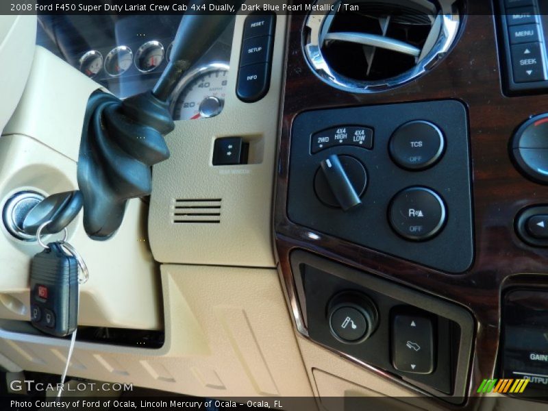 Controls of 2008 F450 Super Duty Lariat Crew Cab 4x4 Dually
