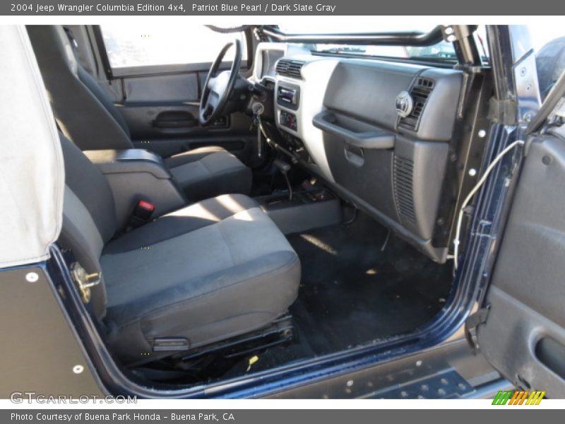 Patriot Blue Pearl / Dark Slate Gray 2004 Jeep Wrangler Columbia Edition 4x4