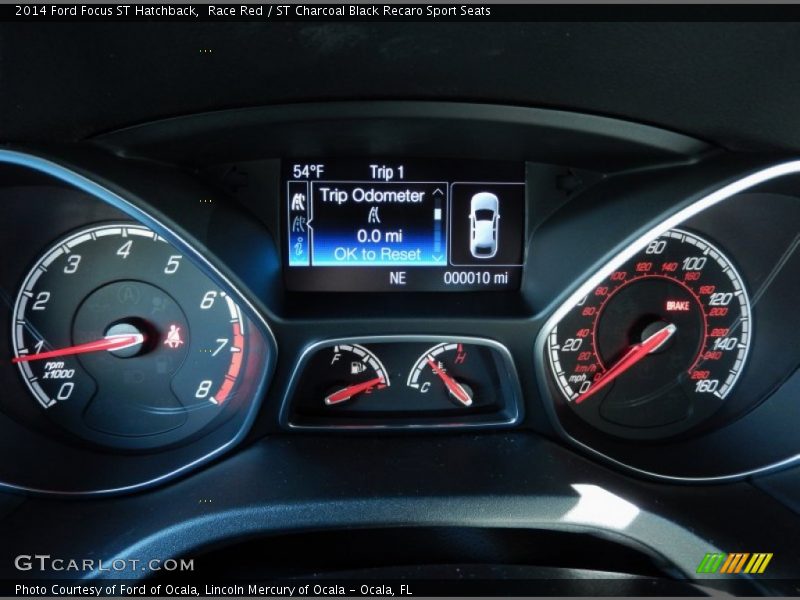 Race Red / ST Charcoal Black Recaro Sport Seats 2014 Ford Focus ST Hatchback