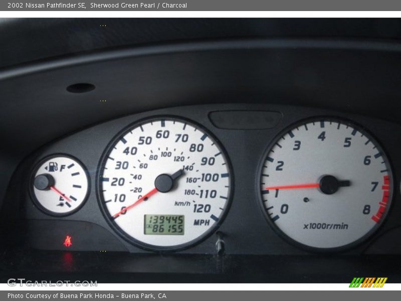 Sherwood Green Pearl / Charcoal 2002 Nissan Pathfinder SE