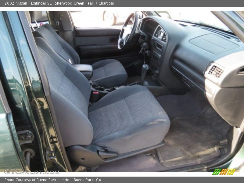 Sherwood Green Pearl / Charcoal 2002 Nissan Pathfinder SE