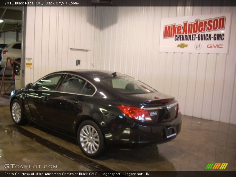 Black Onyx / Ebony 2011 Buick Regal CXL