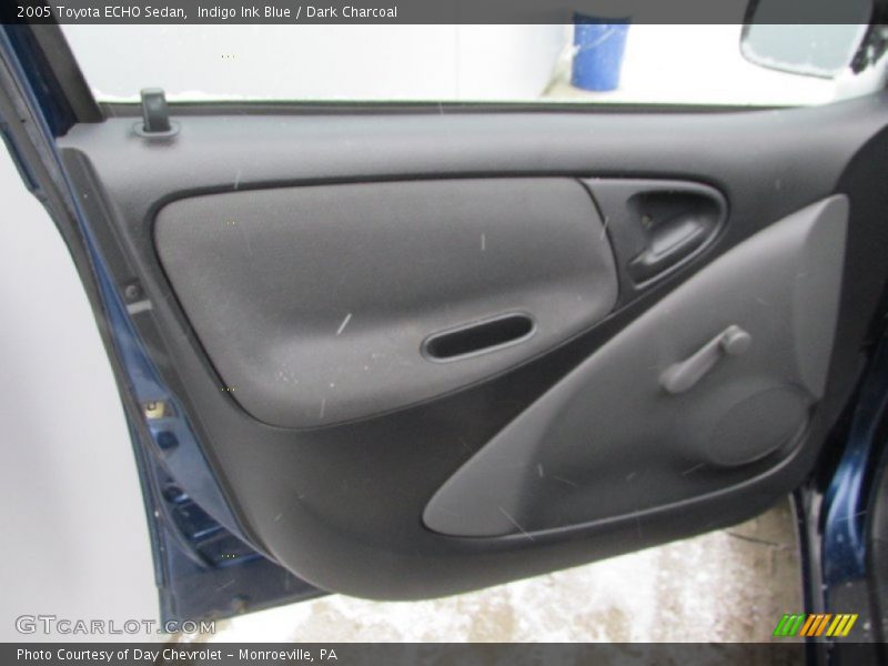 Door Panel of 2005 ECHO Sedan