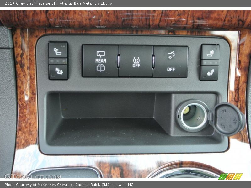 Atlantis Blue Metallic / Ebony 2014 Chevrolet Traverse LT