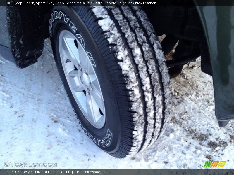 Jeep Green Metallic / Pastel Pebble Beige Mckinley Leather 2009 Jeep Liberty Sport 4x4