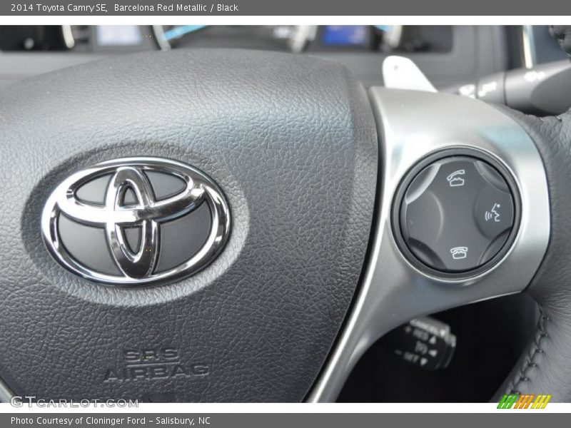Barcelona Red Metallic / Black 2014 Toyota Camry SE