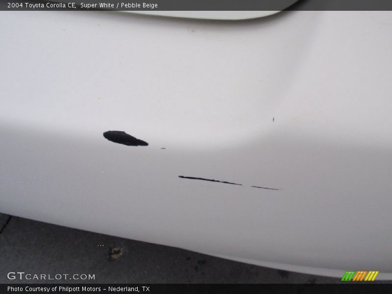 Super White / Pebble Beige 2004 Toyota Corolla CE