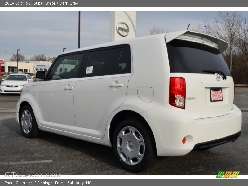 Super White / Dark Gray 2014 Scion xB