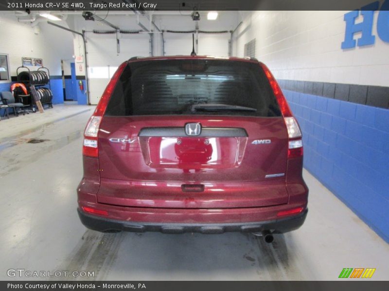 Tango Red Pearl / Gray 2011 Honda CR-V SE 4WD