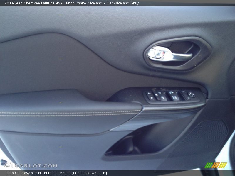 Bright White / Iceland - Black/Iceland Gray 2014 Jeep Cherokee Latitude 4x4