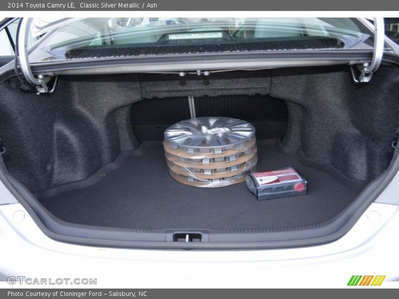 Classic Silver Metallic / Ash 2014 Toyota Camry LE