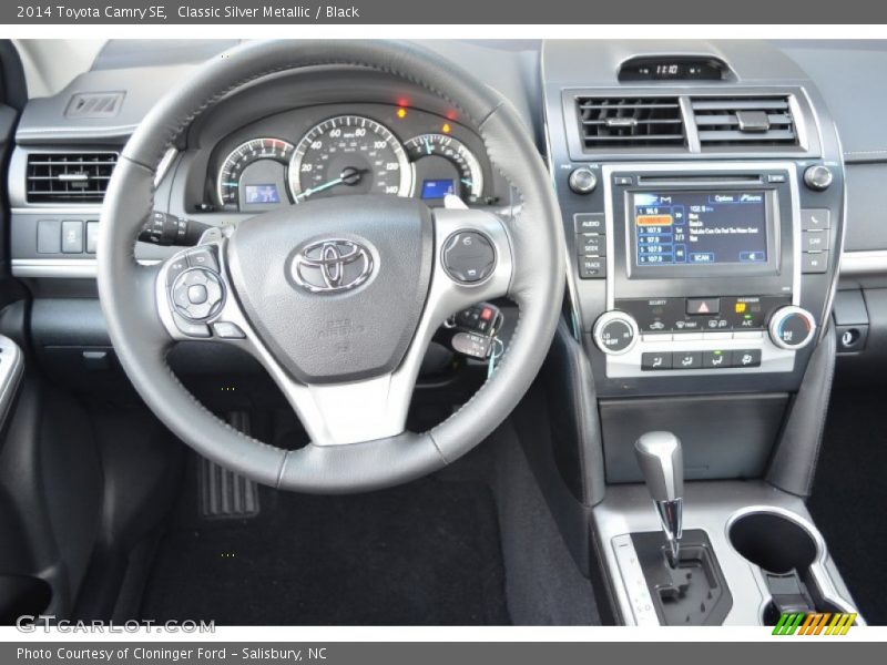 Classic Silver Metallic / Black 2014 Toyota Camry SE