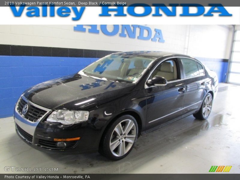 Deep Black / Cornsilk Beige 2010 Volkswagen Passat Komfort Sedan