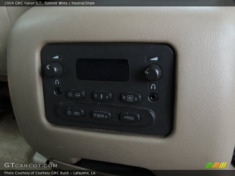 Summit White / Neutral/Shale 2004 GMC Yukon SLT