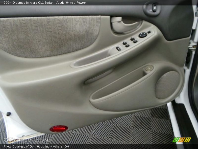 Arctic White / Pewter 2004 Oldsmobile Alero GL1 Sedan