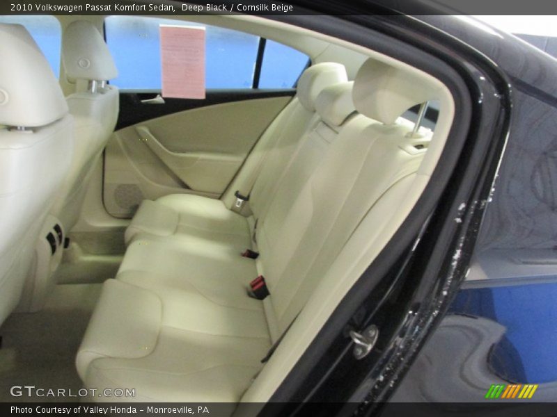 Deep Black / Cornsilk Beige 2010 Volkswagen Passat Komfort Sedan