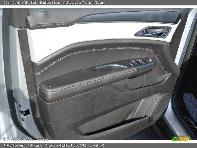 Radiant Silver Metallic / Light Titanium/Ebony 2014 Cadillac SRX FWD