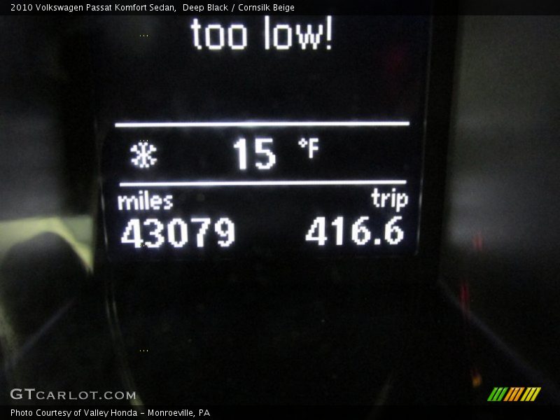 Deep Black / Cornsilk Beige 2010 Volkswagen Passat Komfort Sedan