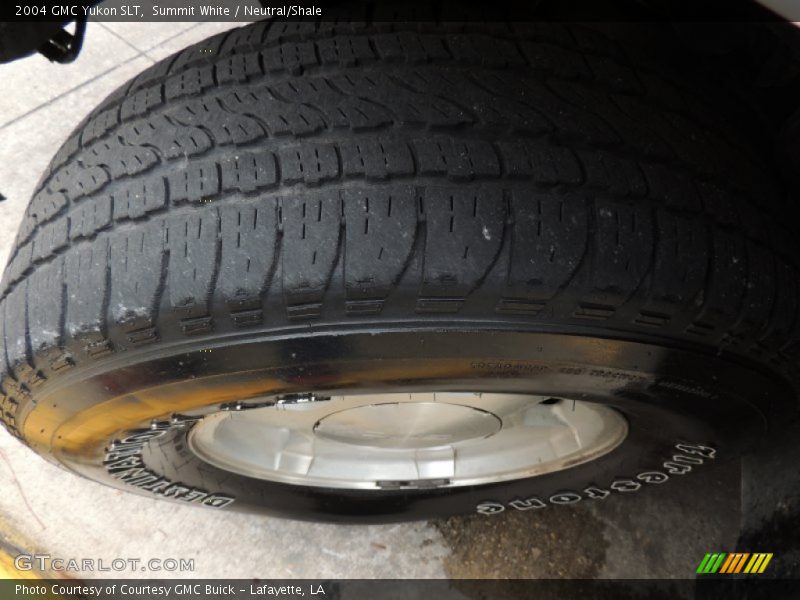 Summit White / Neutral/Shale 2004 GMC Yukon SLT