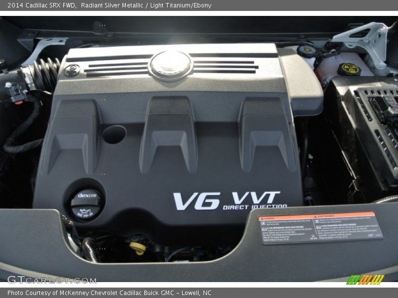 Radiant Silver Metallic / Light Titanium/Ebony 2014 Cadillac SRX FWD