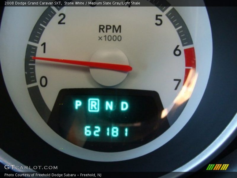 Stone White / Medium Slate Gray/Light Shale 2008 Dodge Grand Caravan SXT