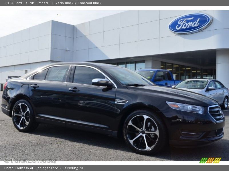 Tuxedo Black / Charcoal Black 2014 Ford Taurus Limited