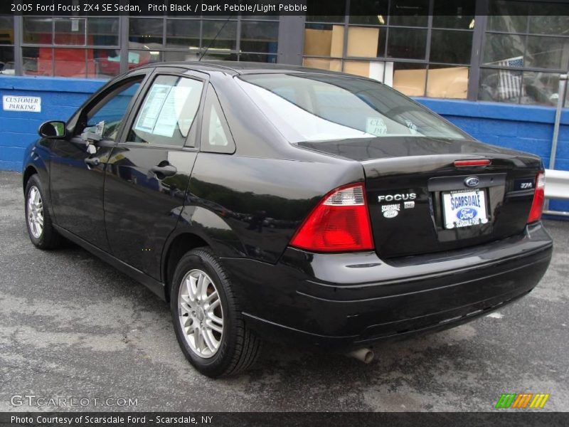 Pitch Black / Dark Pebble/Light Pebble 2005 Ford Focus ZX4 SE Sedan
