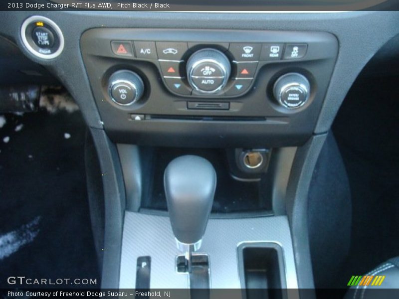 Pitch Black / Black 2013 Dodge Charger R/T Plus AWD