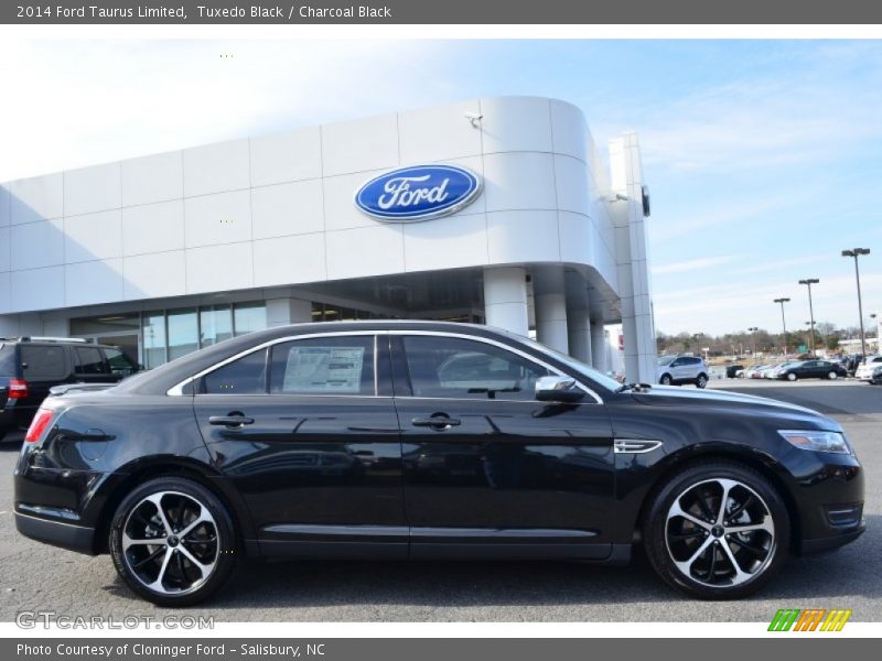 Tuxedo Black / Charcoal Black 2014 Ford Taurus Limited