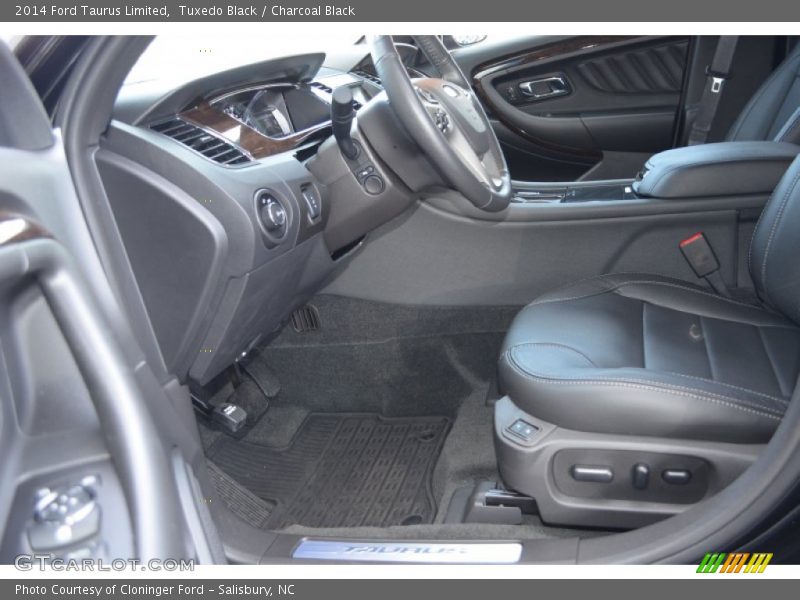 Tuxedo Black / Charcoal Black 2014 Ford Taurus Limited
