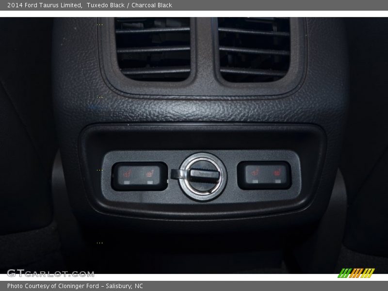 Tuxedo Black / Charcoal Black 2014 Ford Taurus Limited