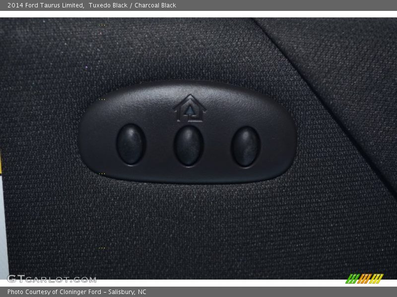 Tuxedo Black / Charcoal Black 2014 Ford Taurus Limited