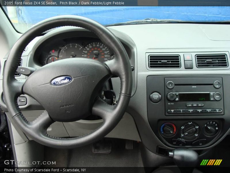 Pitch Black / Dark Pebble/Light Pebble 2005 Ford Focus ZX4 SE Sedan