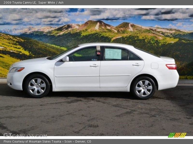 Super White / Ash 2009 Toyota Camry LE