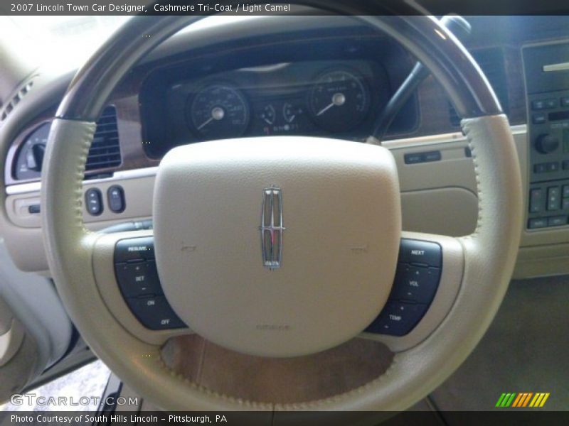 Cashmere Tri-Coat / Light Camel 2007 Lincoln Town Car Designer