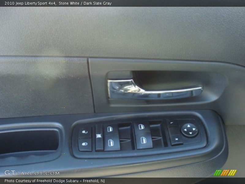 Stone White / Dark Slate Gray 2010 Jeep Liberty Sport 4x4