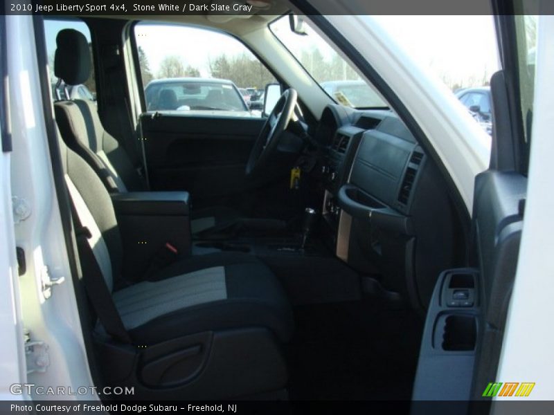 Stone White / Dark Slate Gray 2010 Jeep Liberty Sport 4x4