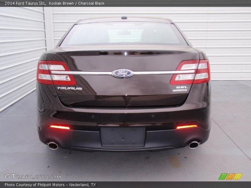 Kodiak Brown / Charcoal Black 2014 Ford Taurus SEL