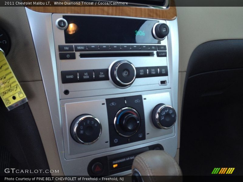 White Diamond Tricoat / Cocoa/Cashmere 2011 Chevrolet Malibu LT