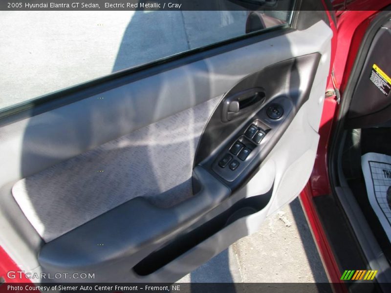 Electric Red Metallic / Gray 2005 Hyundai Elantra GT Sedan