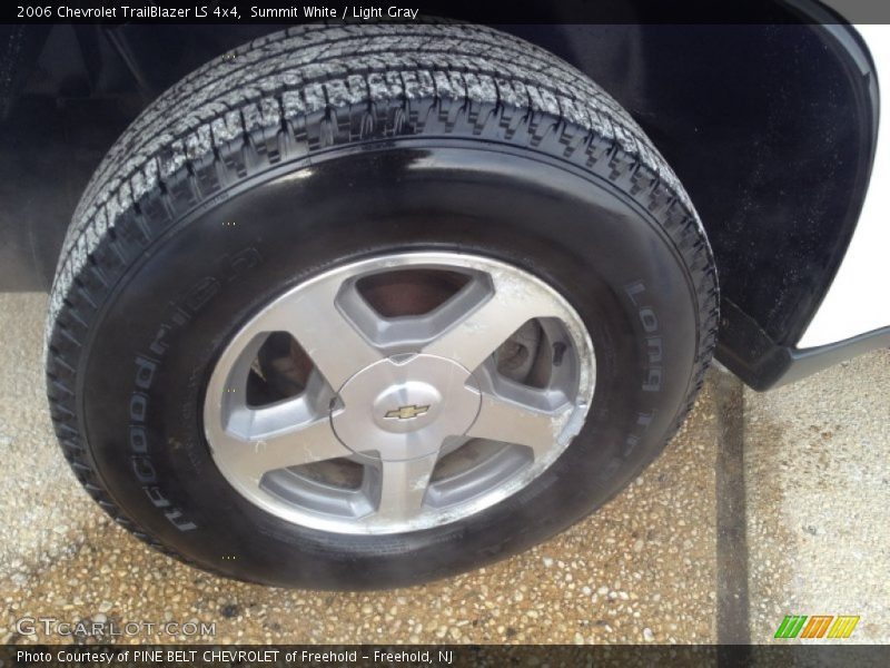 Summit White / Light Gray 2006 Chevrolet TrailBlazer LS 4x4