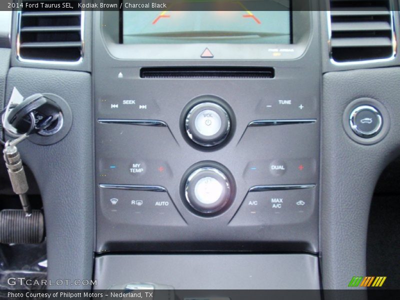 Kodiak Brown / Charcoal Black 2014 Ford Taurus SEL