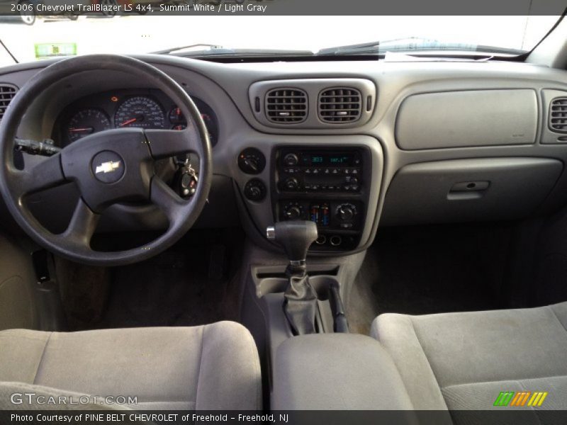 Summit White / Light Gray 2006 Chevrolet TrailBlazer LS 4x4