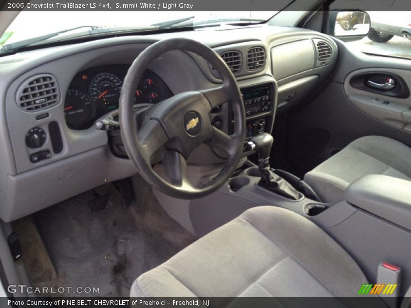 Summit White / Light Gray 2006 Chevrolet TrailBlazer LS 4x4