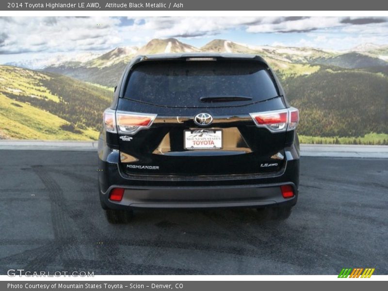 Attitude Black Metallic / Ash 2014 Toyota Highlander LE AWD