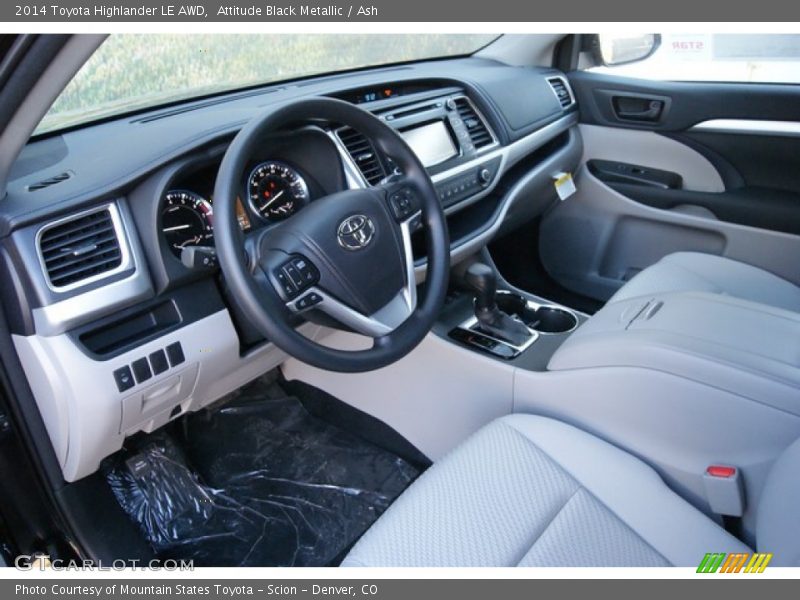  2014 Highlander LE AWD Ash Interior