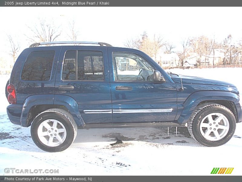 Midnight Blue Pearl / Khaki 2005 Jeep Liberty Limited 4x4