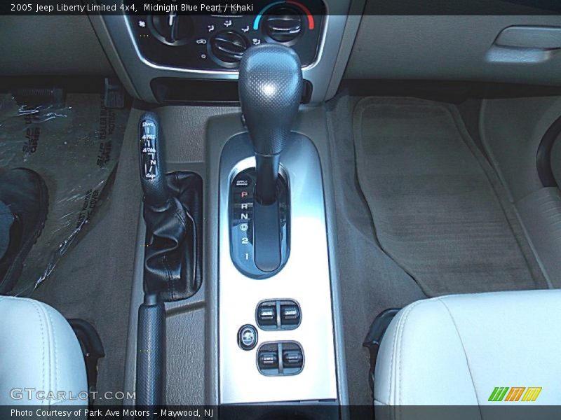 Midnight Blue Pearl / Khaki 2005 Jeep Liberty Limited 4x4